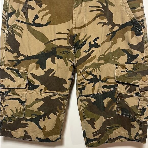 Men's Camouflage Cargo Shorts - Picture 3 of 7
